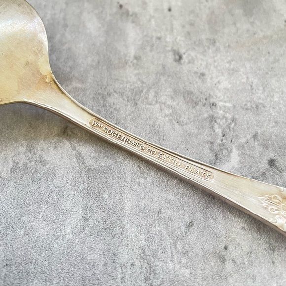 Vtg WM Rogers Mfg Co Grand Elegance Silver Extra Plate Large Serving Fork c1959 - Picture 5 of 6